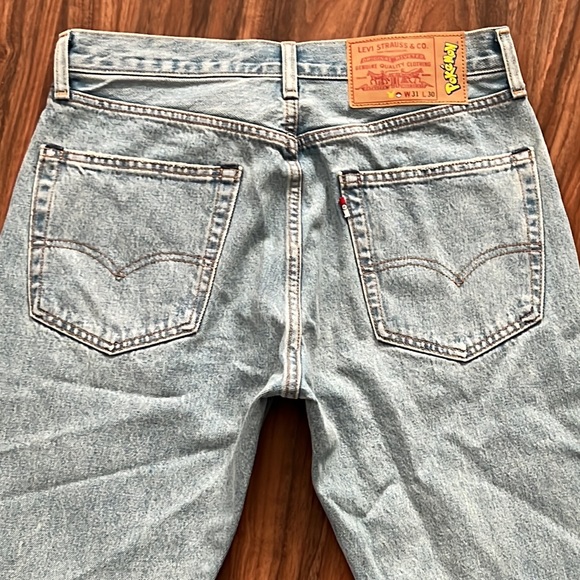 NWOT Levi’s x Pokémon 551 Z Straight - Picture 15 of 16